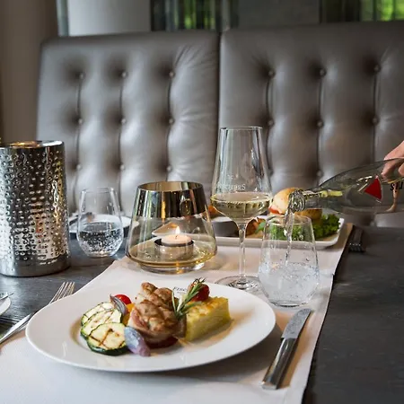 Fischers Hotel 4*